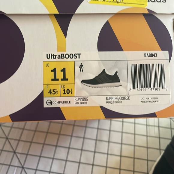 Adidas ultraboost running shoes, new, men’s size 11 - Picture 3 of 11